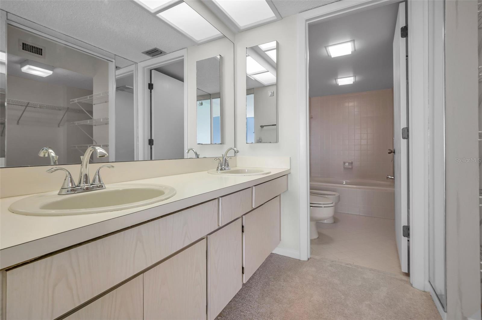 HARBORAGE CONDO BELLEAIR BEACH - Residential