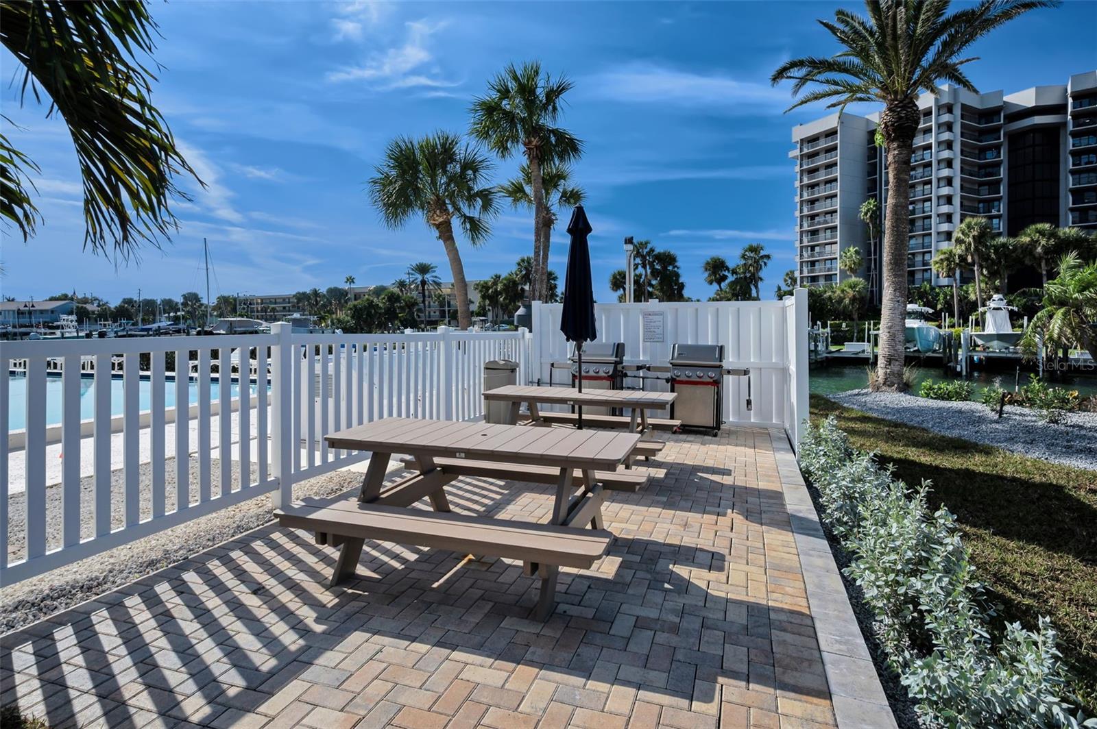 HARBORAGE CONDO BELLEAIR BEACH - Residential