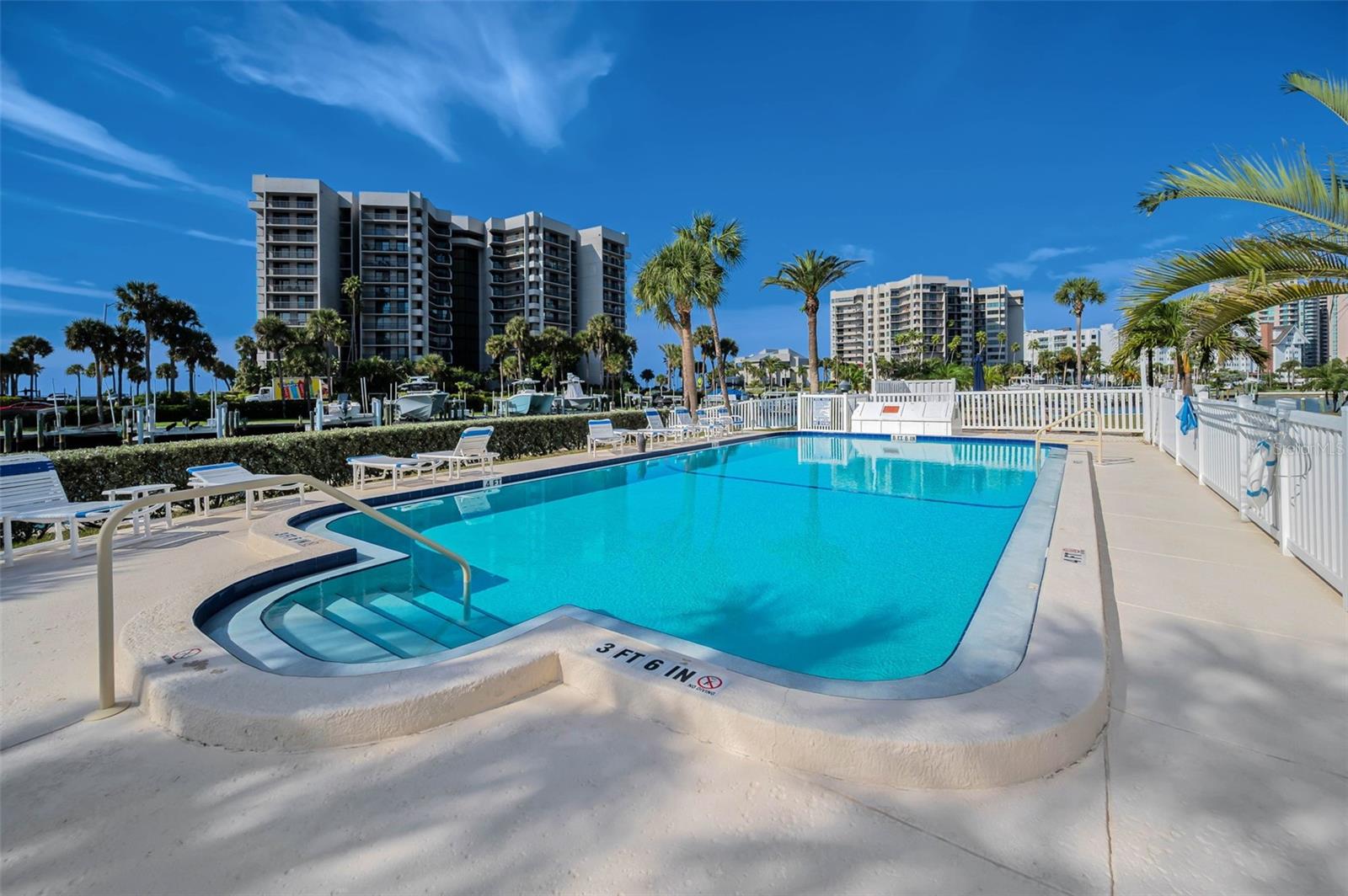 HARBORAGE CONDO BELLEAIR BEACH - Residential