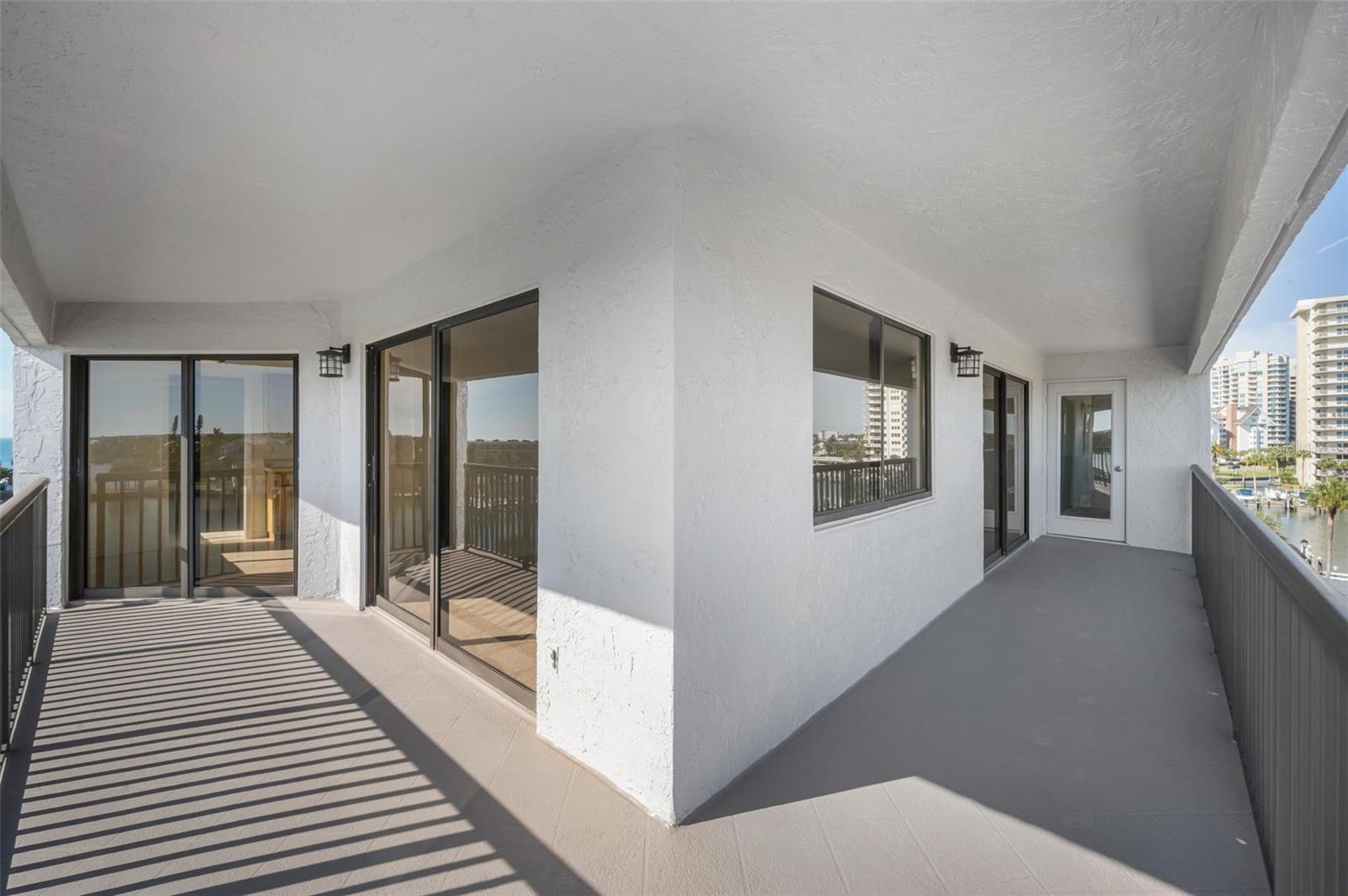 HARBORAGE CONDO BELLEAIR BEACH - Residential