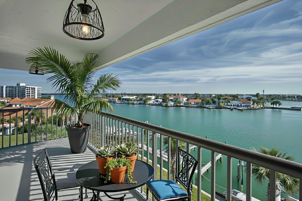HARBORAGE CONDO BELLEAIR BEACH - Residential