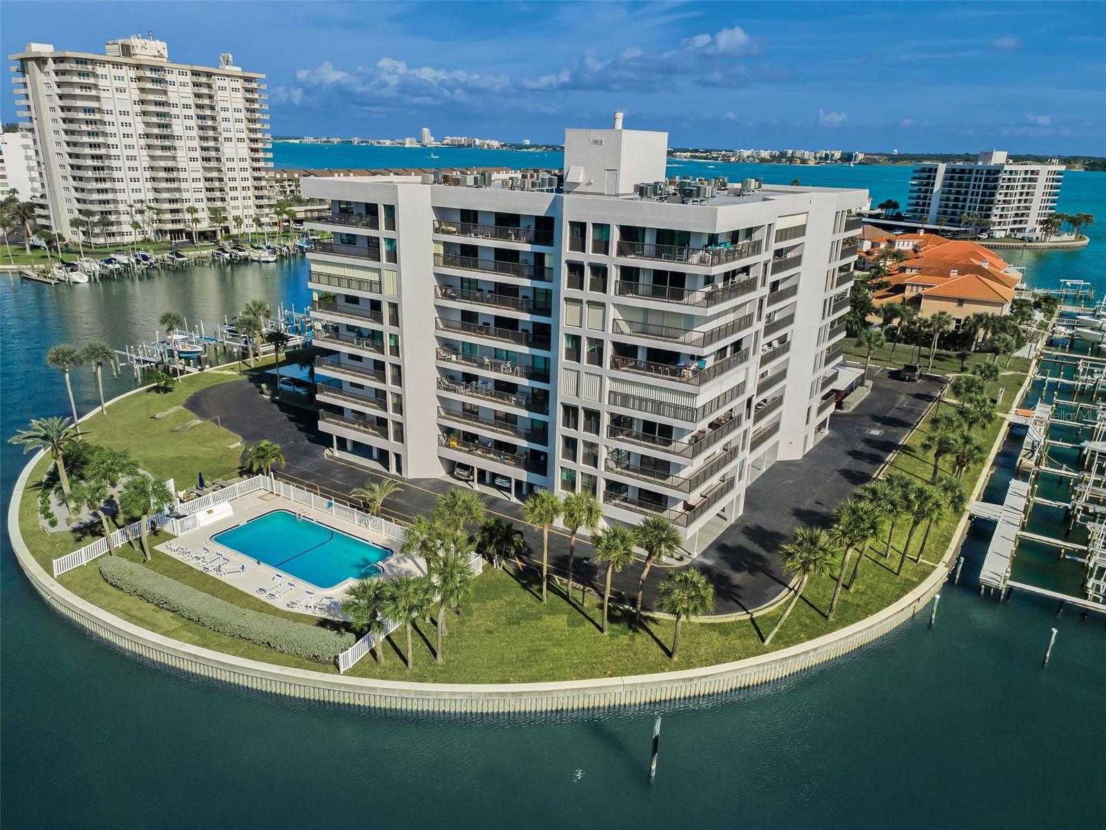 HARBORAGE CONDO BELLEAIR BEACH - Residential
