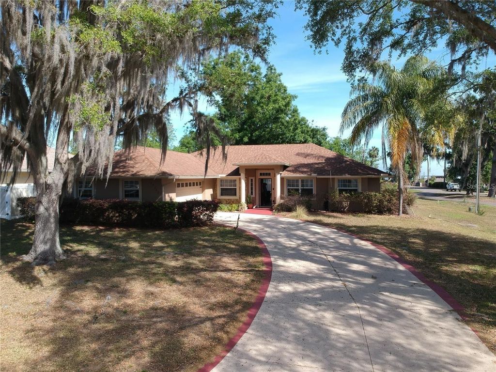 Photo of 17302 2nd Street, Montverde, FL 34756 (MLS # O6382579)