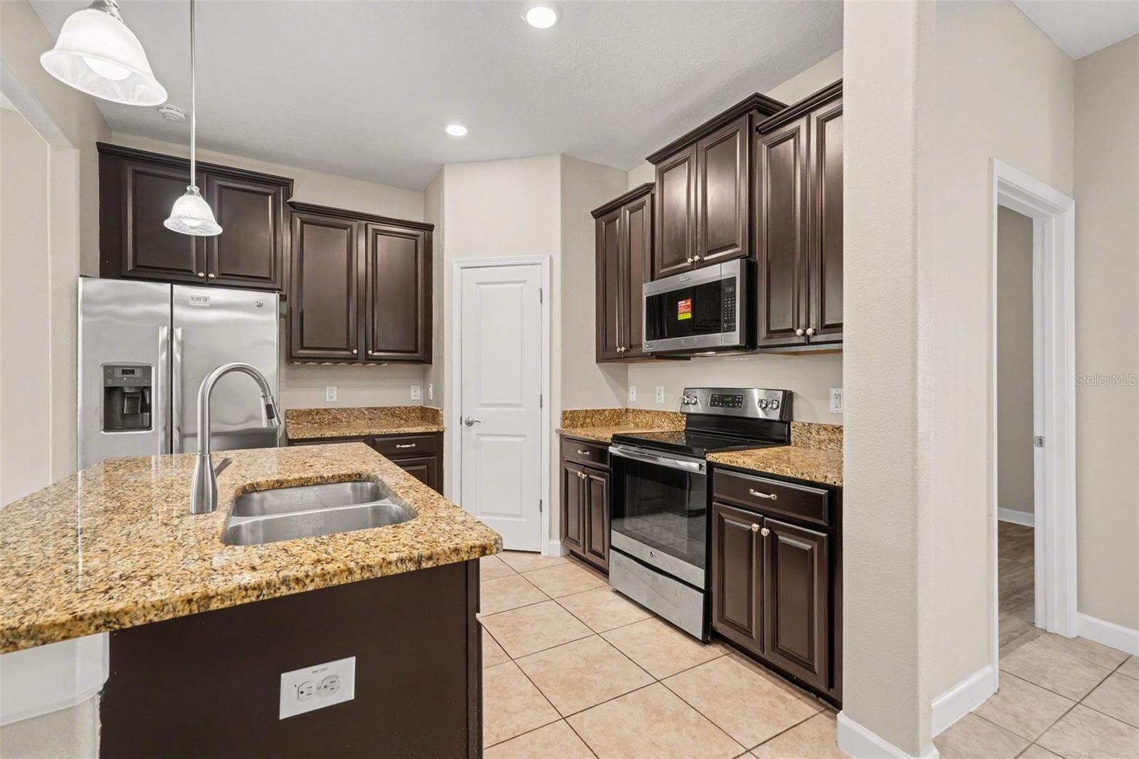 ARBORS/WIREGRASS RANCH - Residential