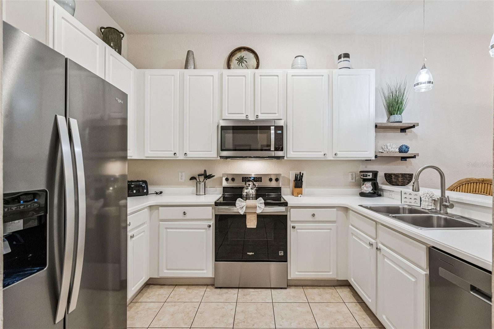 BAHAMA BAY RESORT - Residential