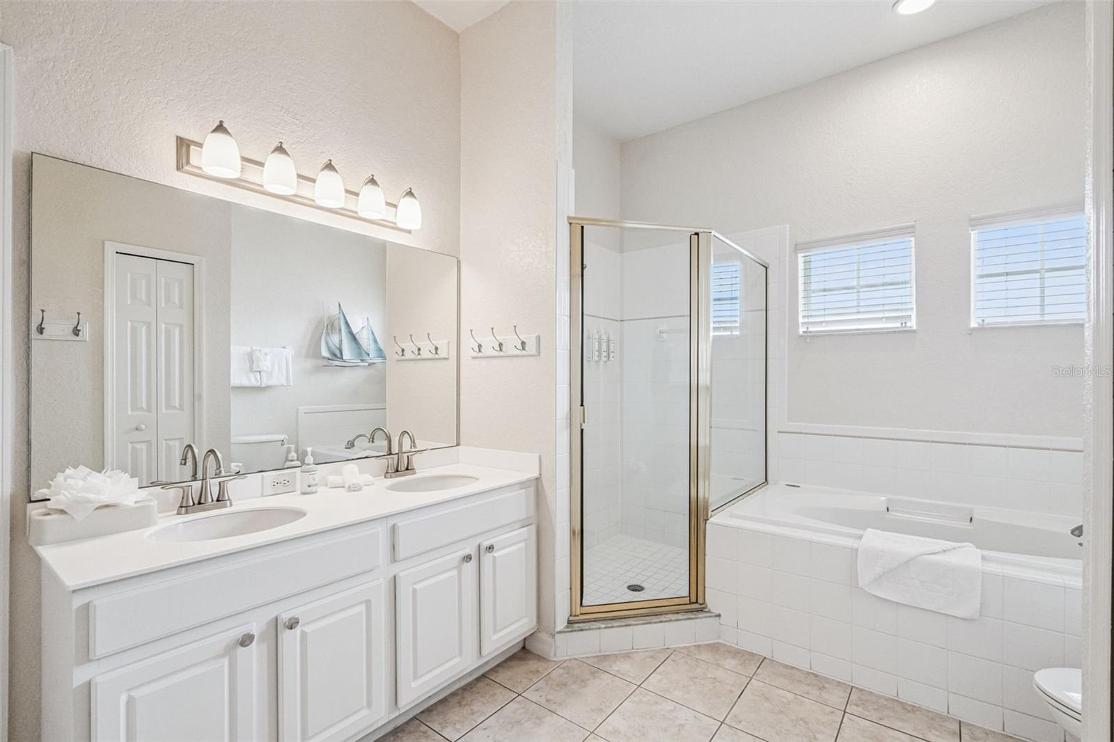 BAHAMA BAY RESORT - Residential