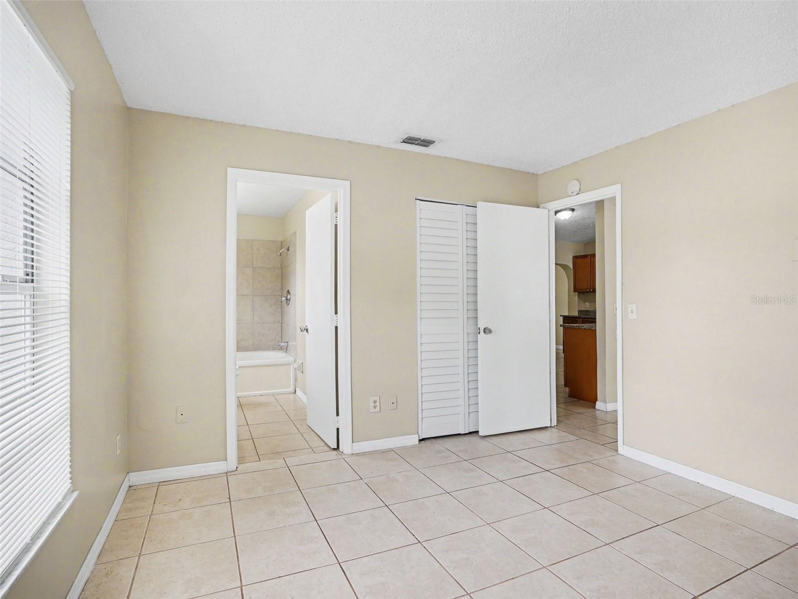 12 HERRING COURT