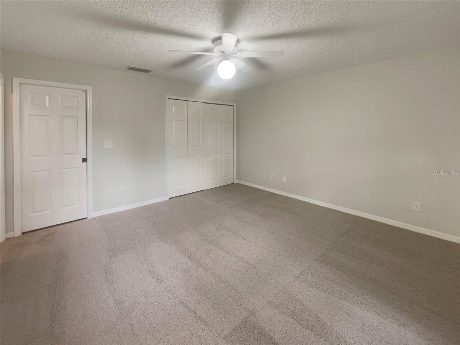 TOWNHOMES VILLAGE - Residential