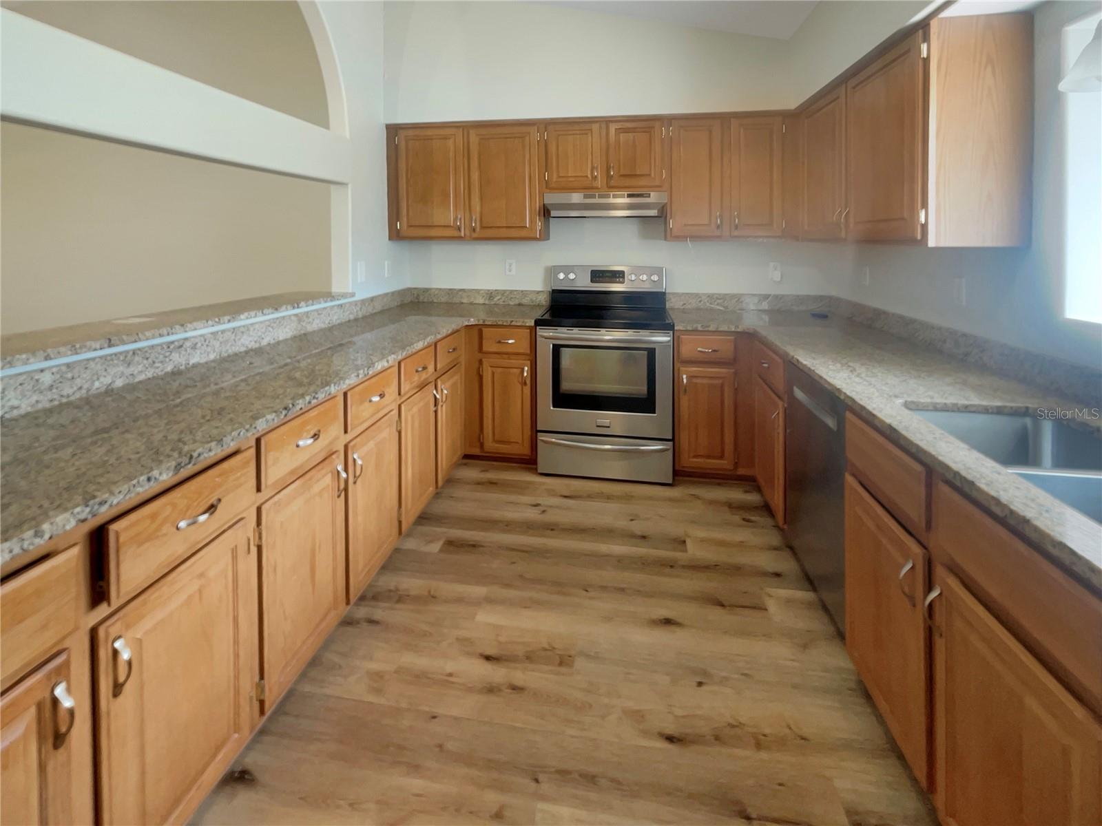 TOWNHOMES VILLAGE - Residential