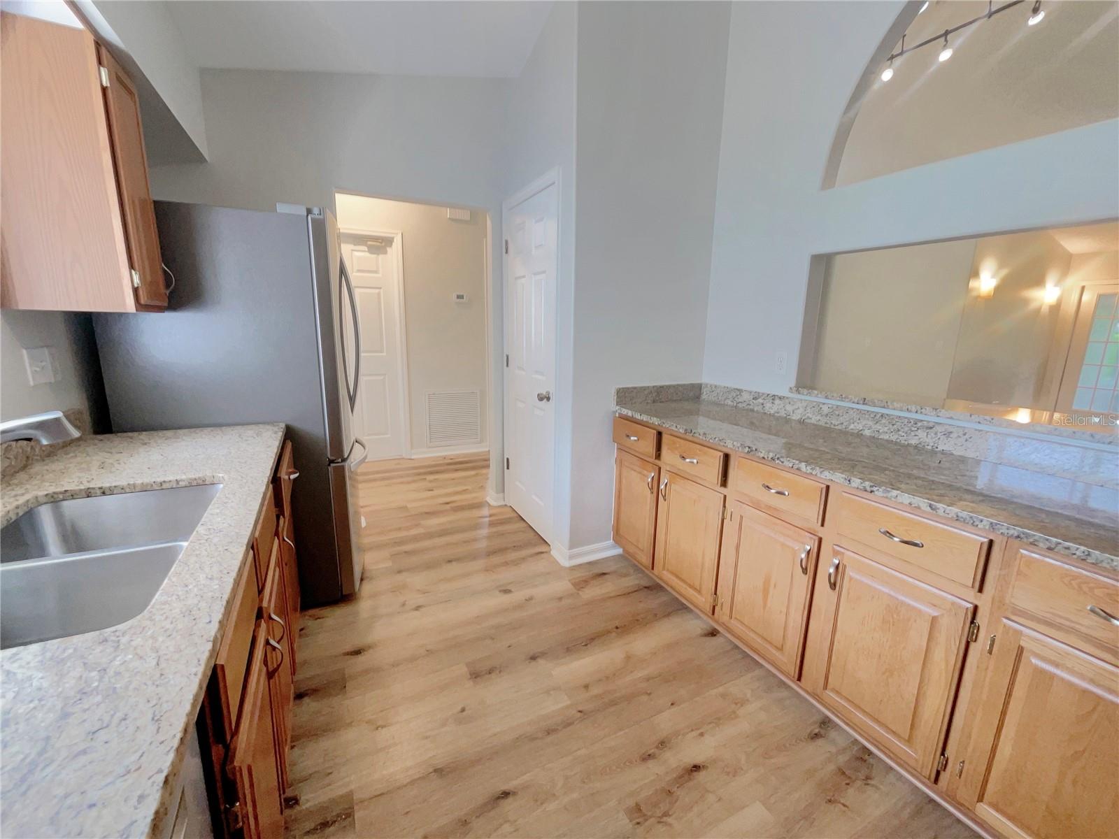 TOWNHOMES VILLAGE - Residential