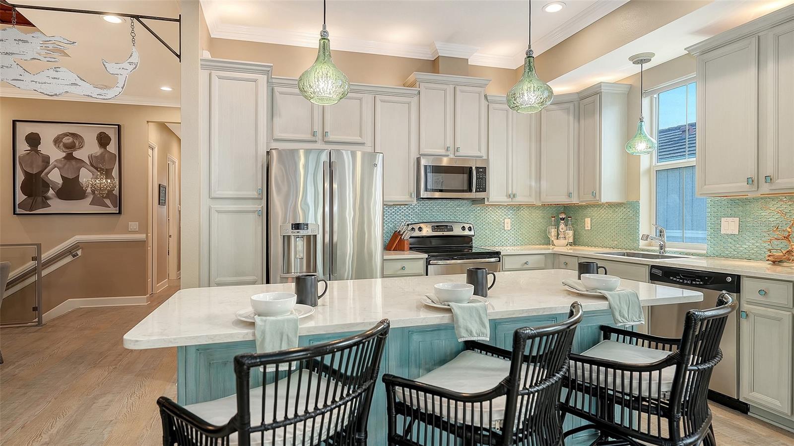 MANGROVE WALK ON HARBOUR ISLE PH 6 - Residential