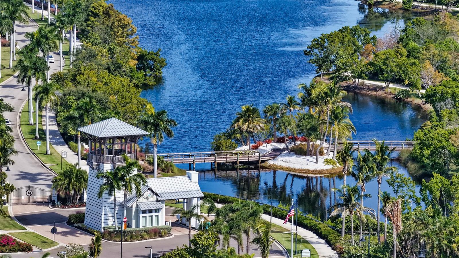 MANGROVE WALK ON HARBOUR ISLE PH 6 - Residential