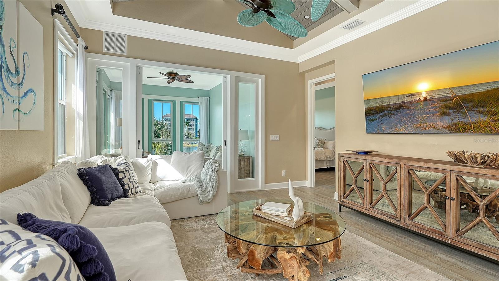 MANGROVE WALK ON HARBOUR ISLE PH 6 - Residential