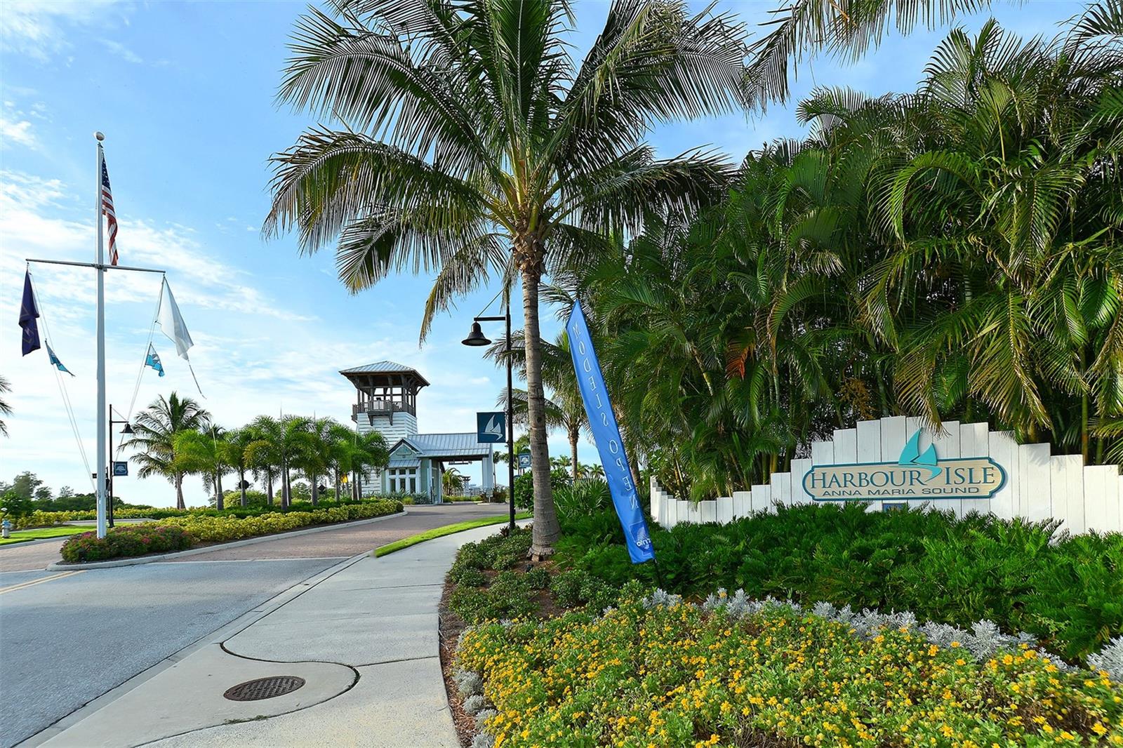 MANGROVE WALK ON HARBOUR ISLE PH 6 - Residential