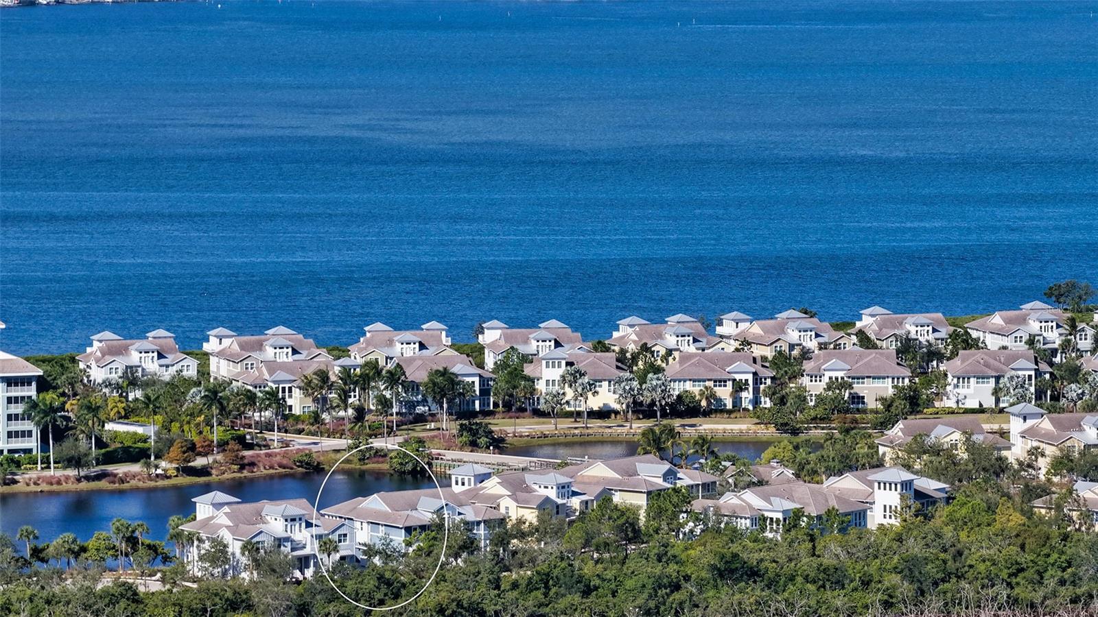 MANGROVE WALK ON HARBOUR ISLE PH 6 - Residential