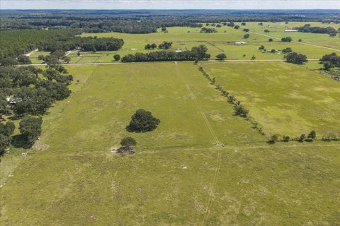 Tiny photo for SE 215th Avenue, Morriston, FL 32668 (MLS # OM732936)