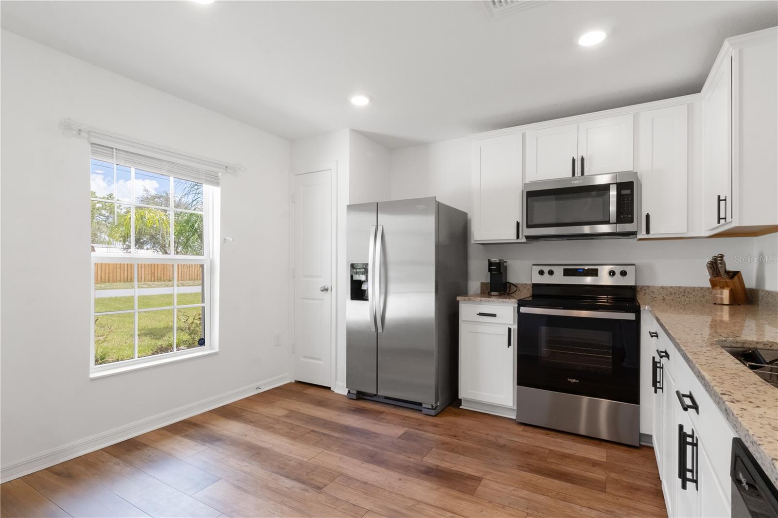 ROYAL HIGHLANDS - Residential Lease