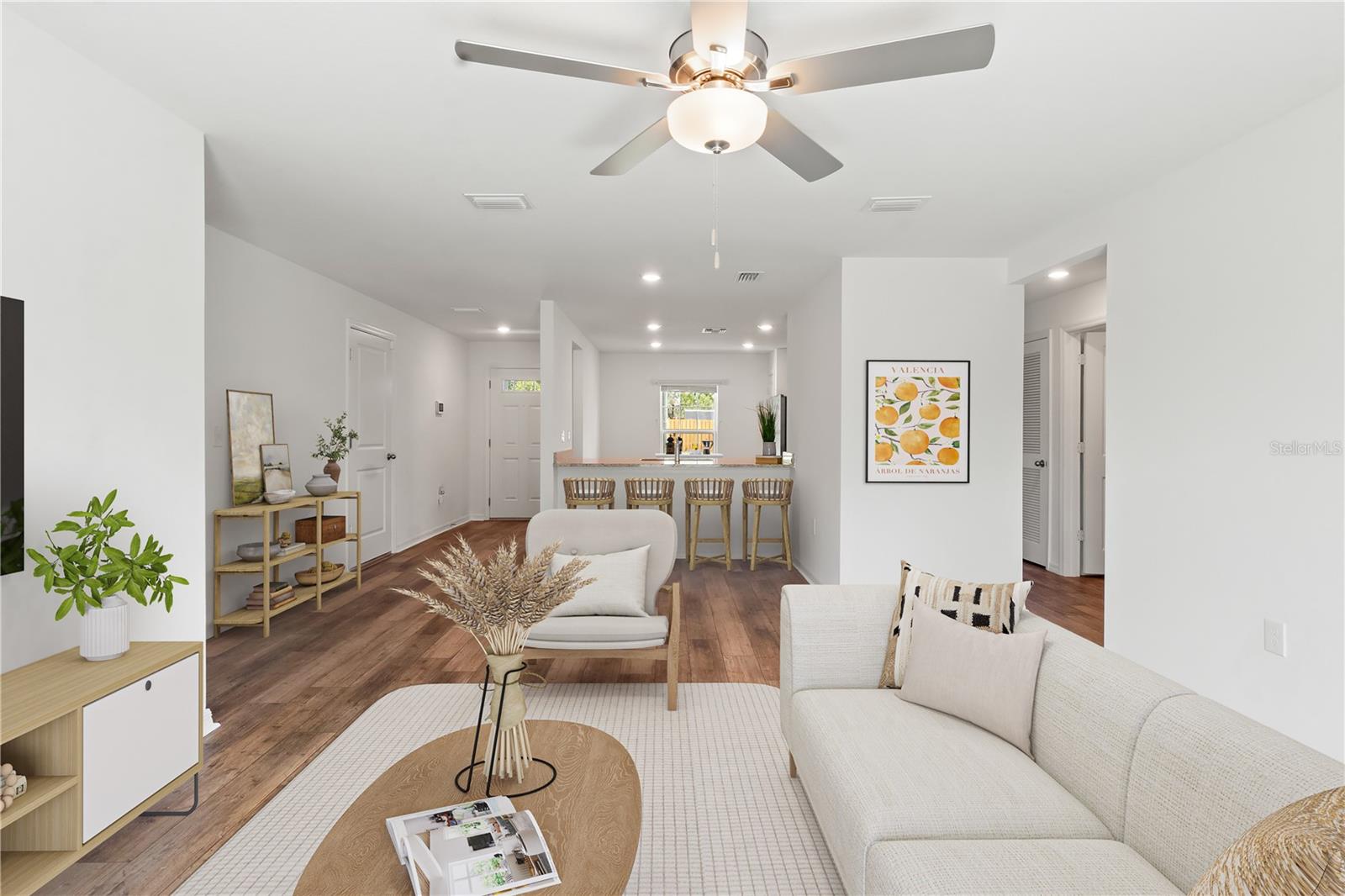 ROYAL HIGHLANDS - Residential Lease