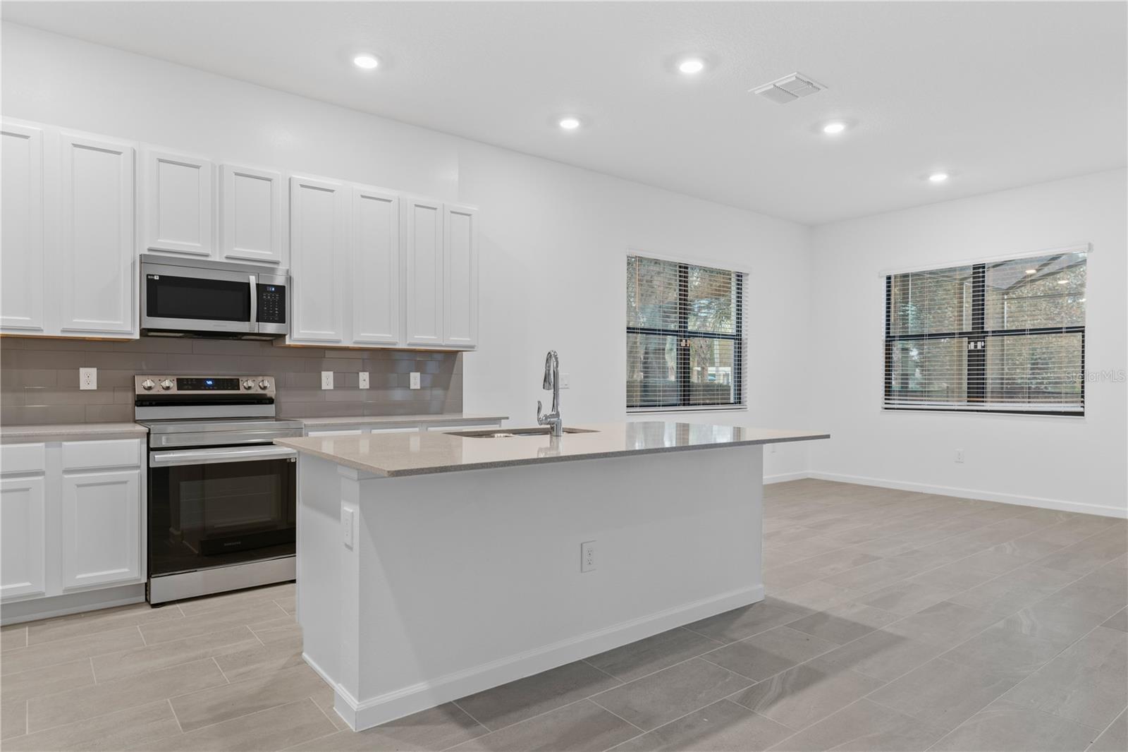 1205 BUTTERFLY ORCHID ROAD