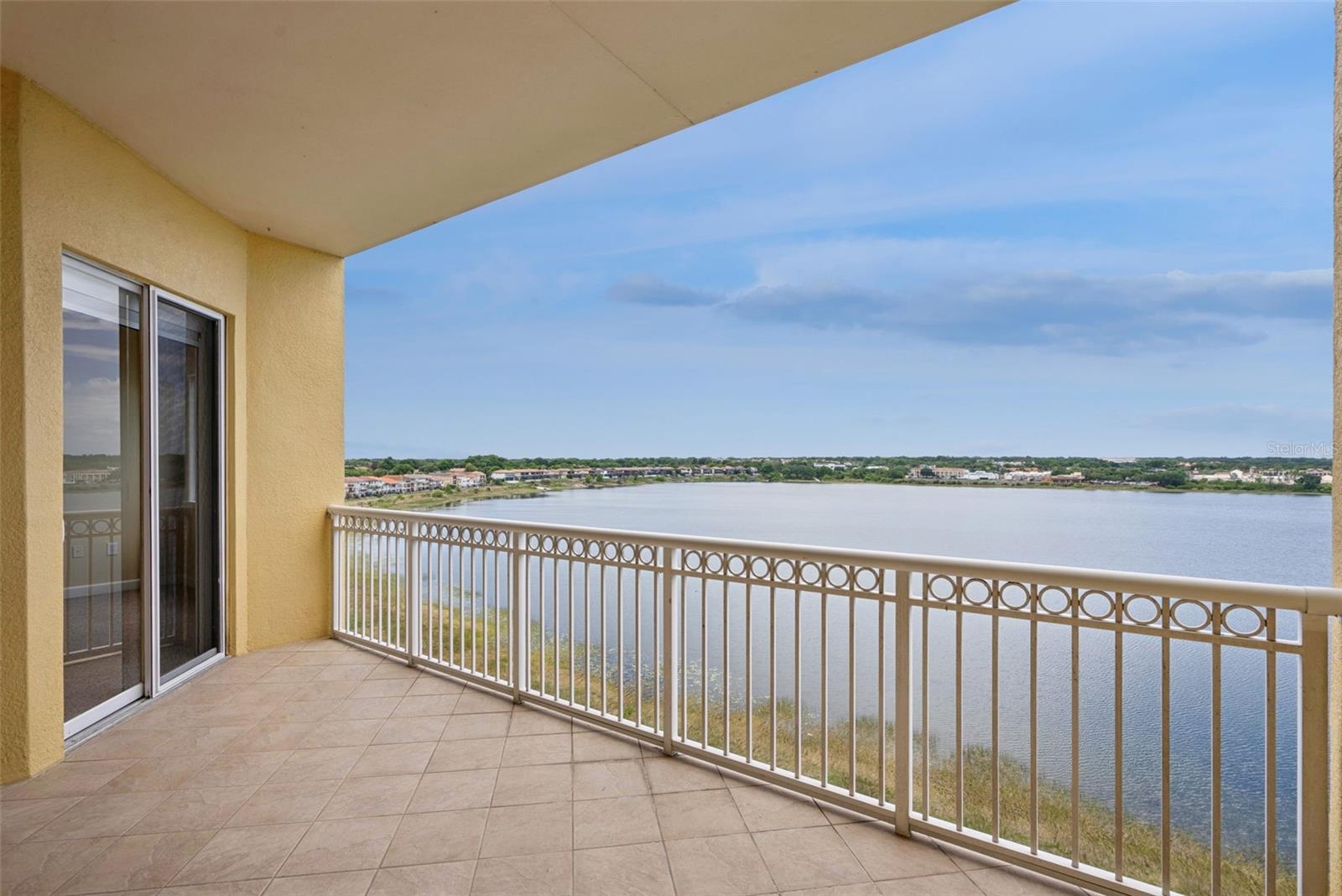 VIZCAYA HEIGHTS CONDO 08 - Residential