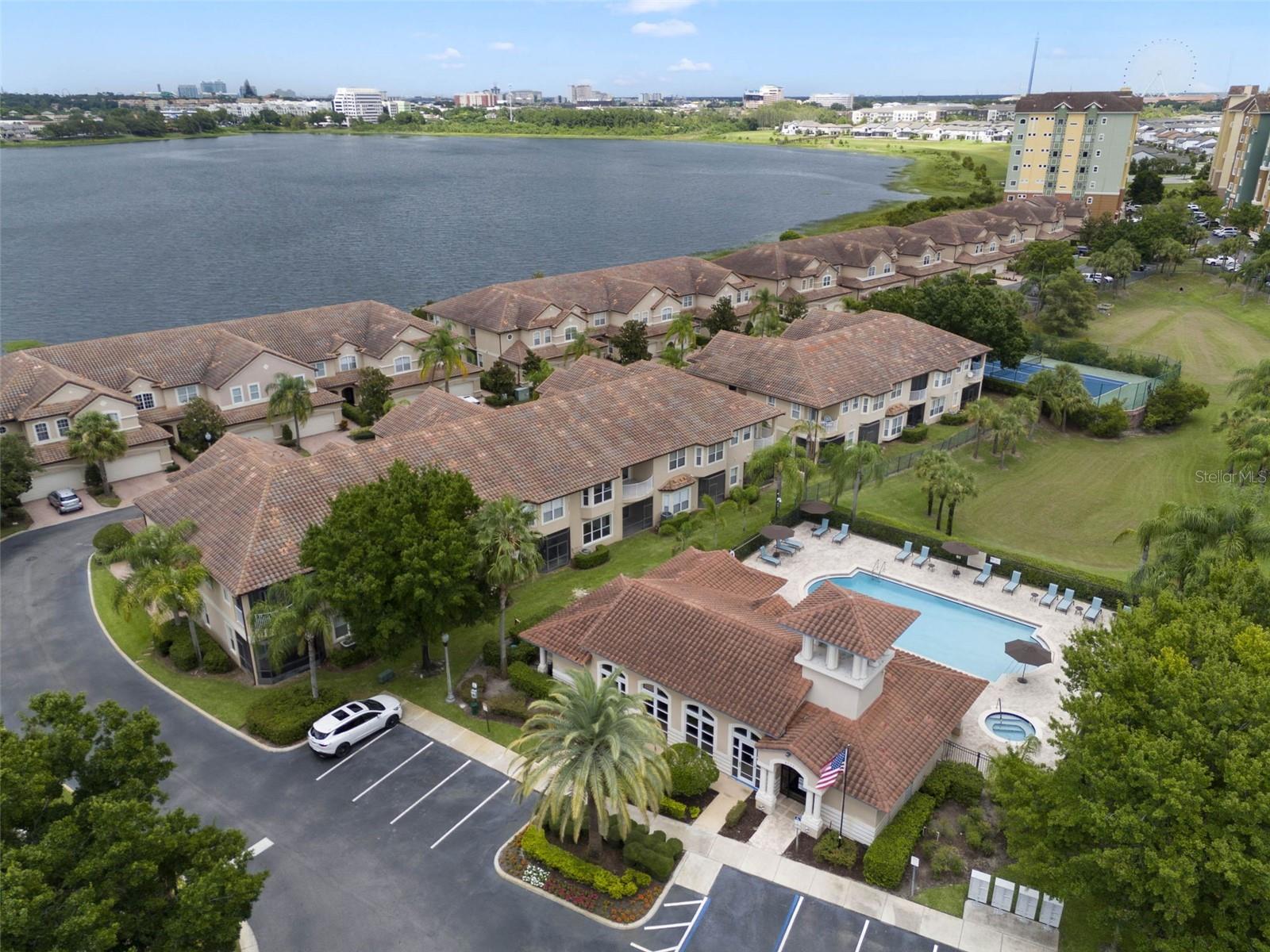 VIZCAYA HEIGHTS CONDO 08 - Residential