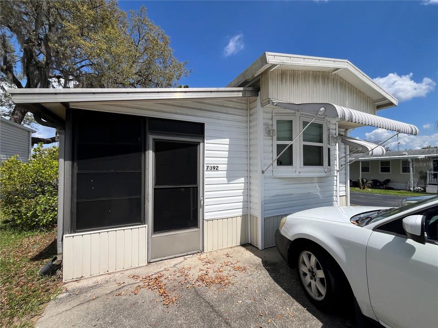 1/1 MANUFACTURED HOME IN SOUTH SHORE RESORT! Remodeled park model manufacture home in Lake Wales, FL. Newer laminate flooring through out. Refinished kitchen cabinets. Central a/c and electric water heater. Washer and dryer located in screened lanai. Home comes partially furnished. 1990 year built, 400 sq.ft. heated additional 240 sq.ft. of screened in lanai. Corner lot in this quant RV park & resort. Annual HOA includes ground maintenance, pool maintenance, use of amenities, water, trash and sewer. South Shore Resort is a small 55yo+ community on the shores of Saddlebag Lake. Community is gated and features a large clubhouse, fishing dock, pool, shuffleboard and storage yard. Retire in paradise. Enjoy the peace and quiet on your lanai or walk down to the dock to watch Florida's sunsets. 5 minutes to shopping and town. 1.5 hr to ORLANDO DISNEY and 1.5 hr to Florida's East Coast. Make your appointment to see today!