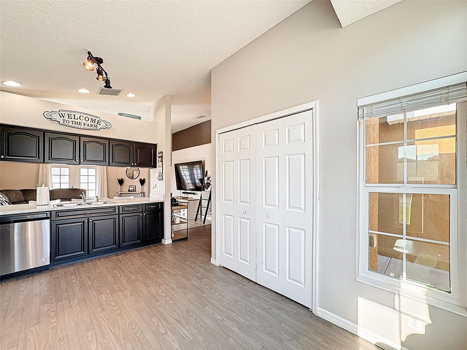 HIGH STREET ESTATES - Residential