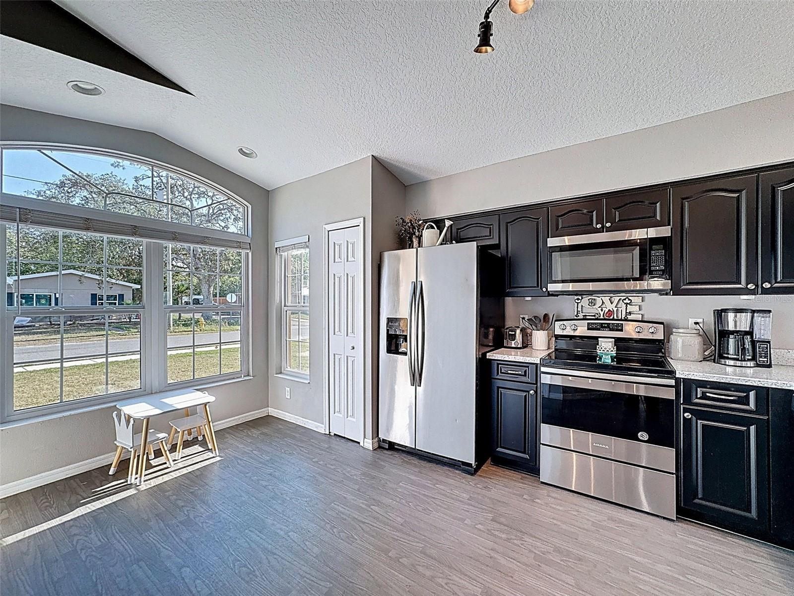 HIGH STREET ESTATES - Residential