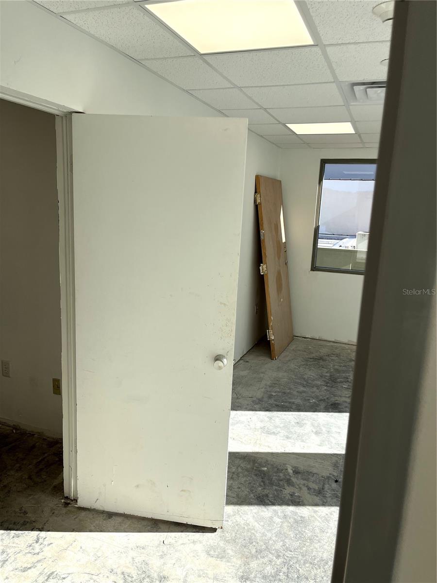 L W COOKS SUB - Commercial Lease