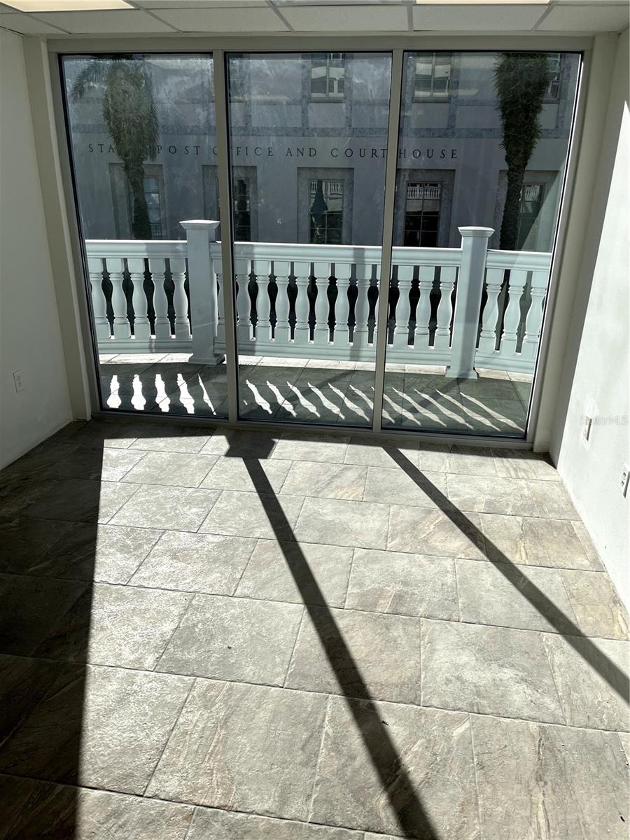 L W COOKS SUB - Commercial Lease