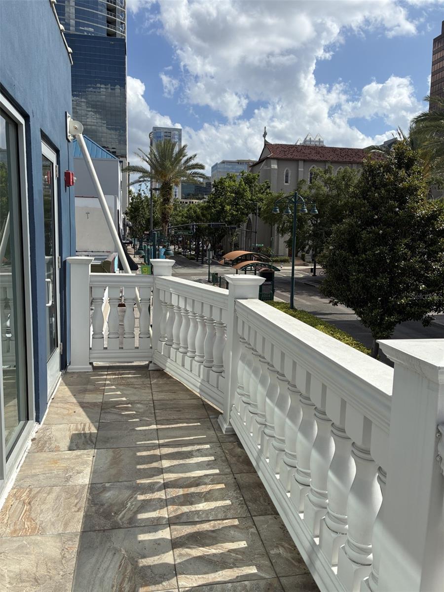 L W COOKS SUB - Commercial Lease