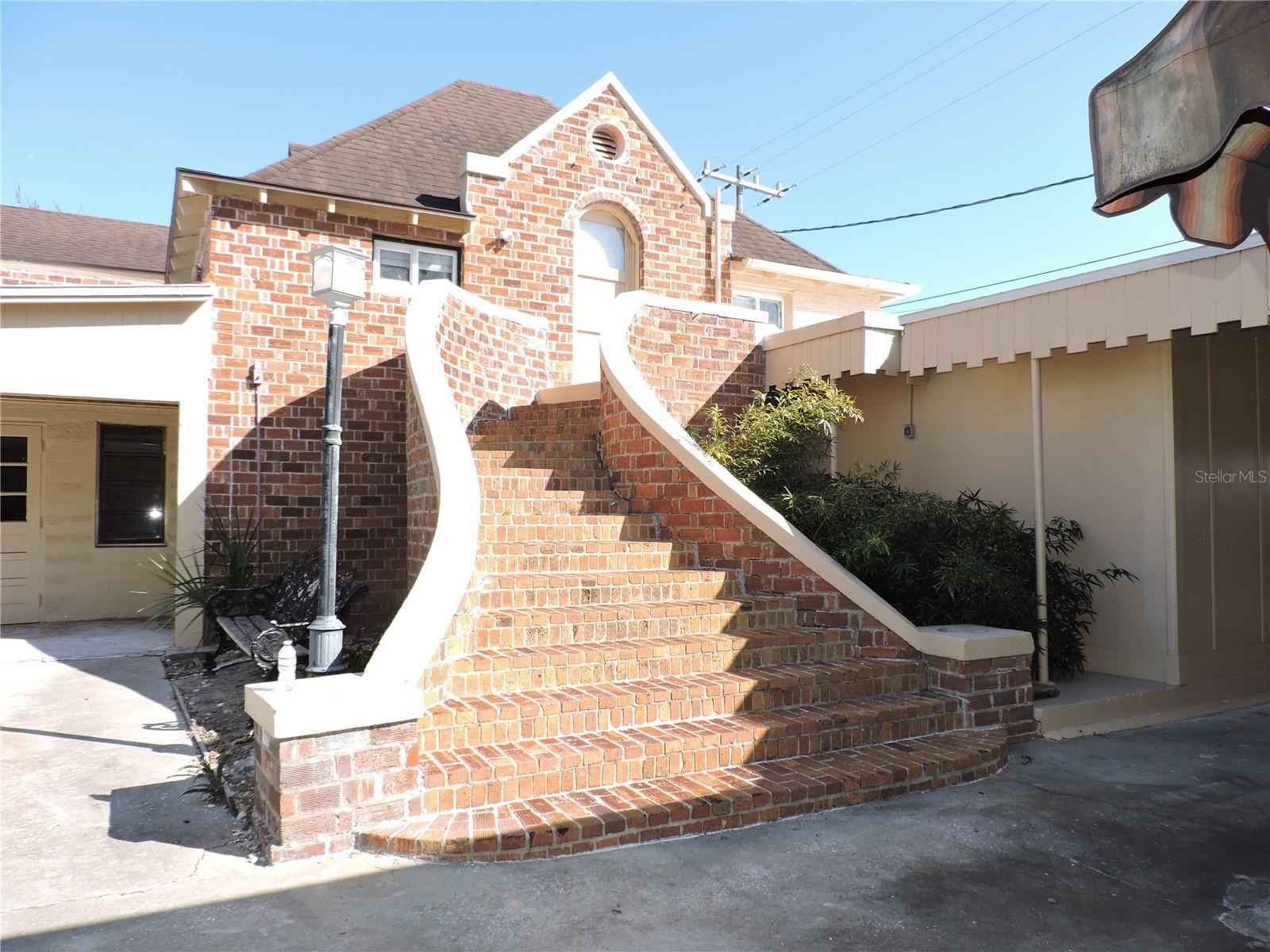 LAKE WALES - Commercial Sale