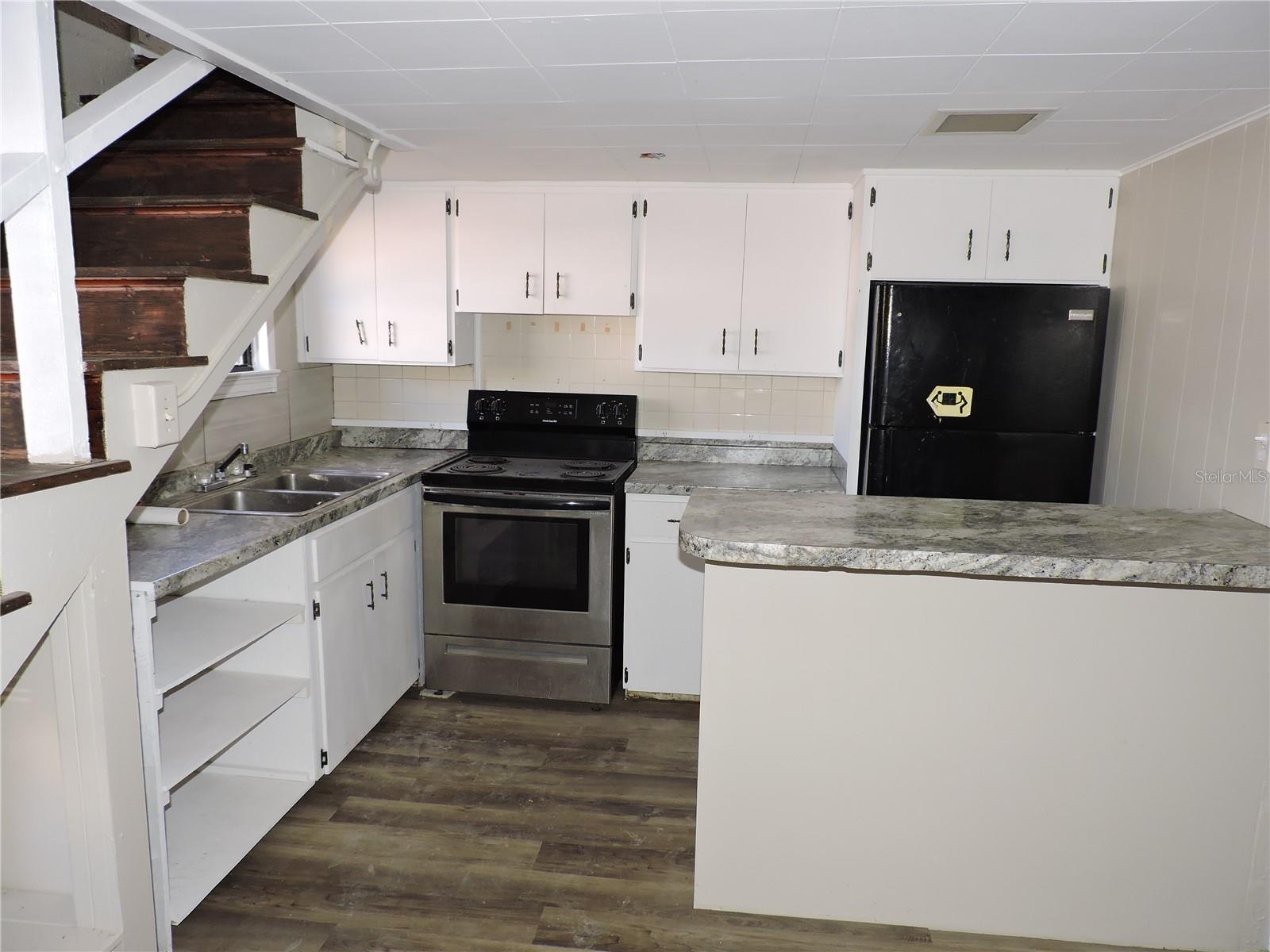 LAKE WALES - Commercial Sale