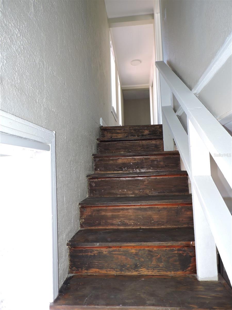 LAKE WALES - Commercial Sale