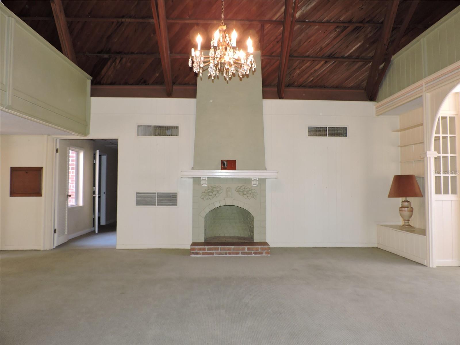 LAKE WALES - Commercial Sale