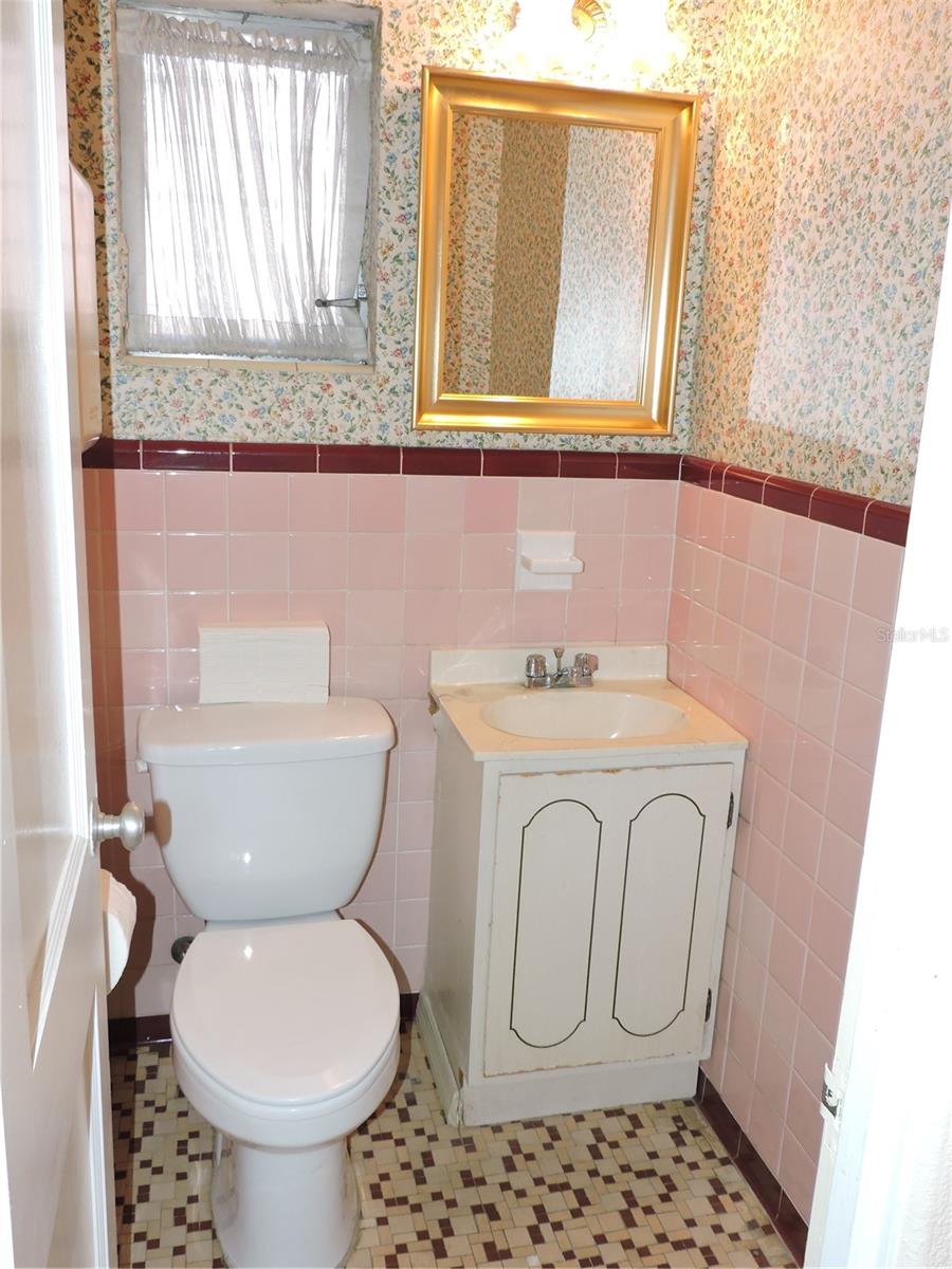 LAKE WALES - Commercial Sale