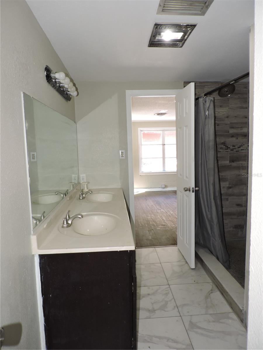 LAKE WALES - Commercial Sale