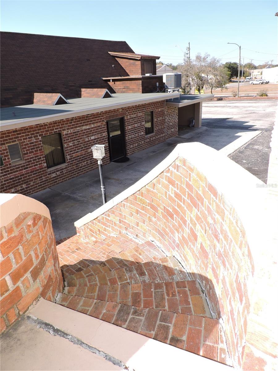 LAKE WALES - Commercial Sale