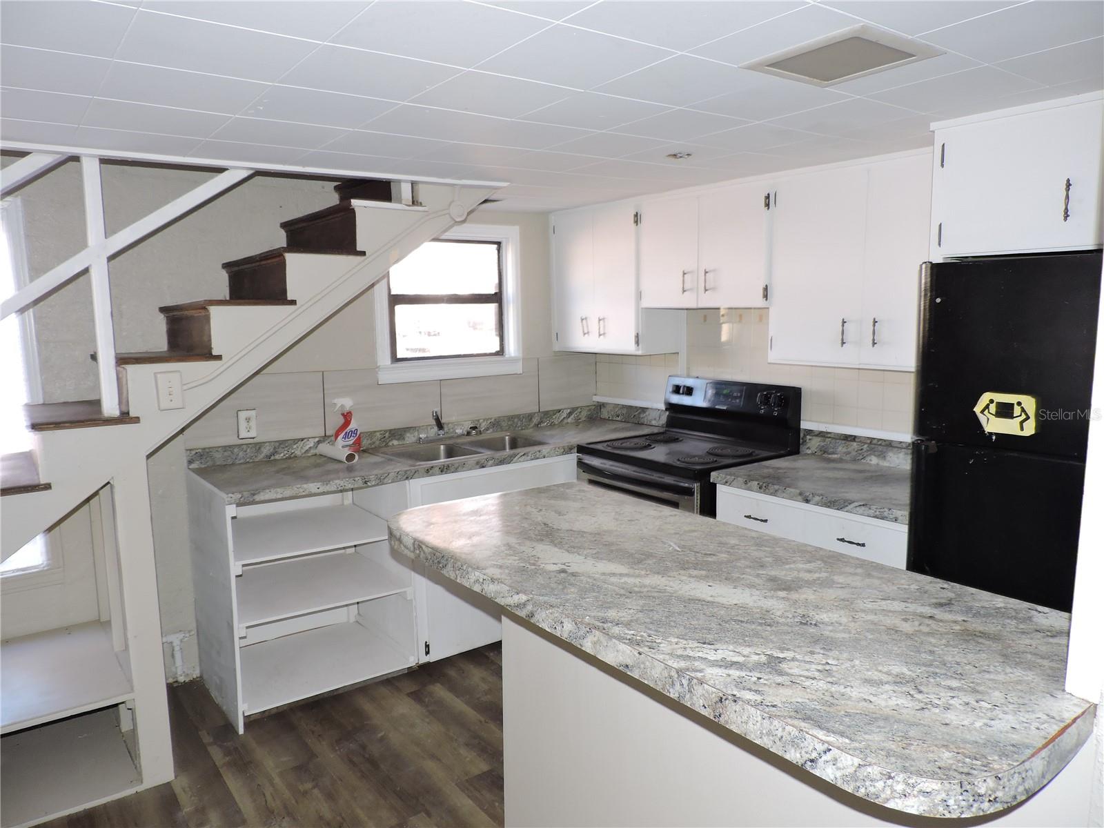 LAKE WALES - Commercial Sale