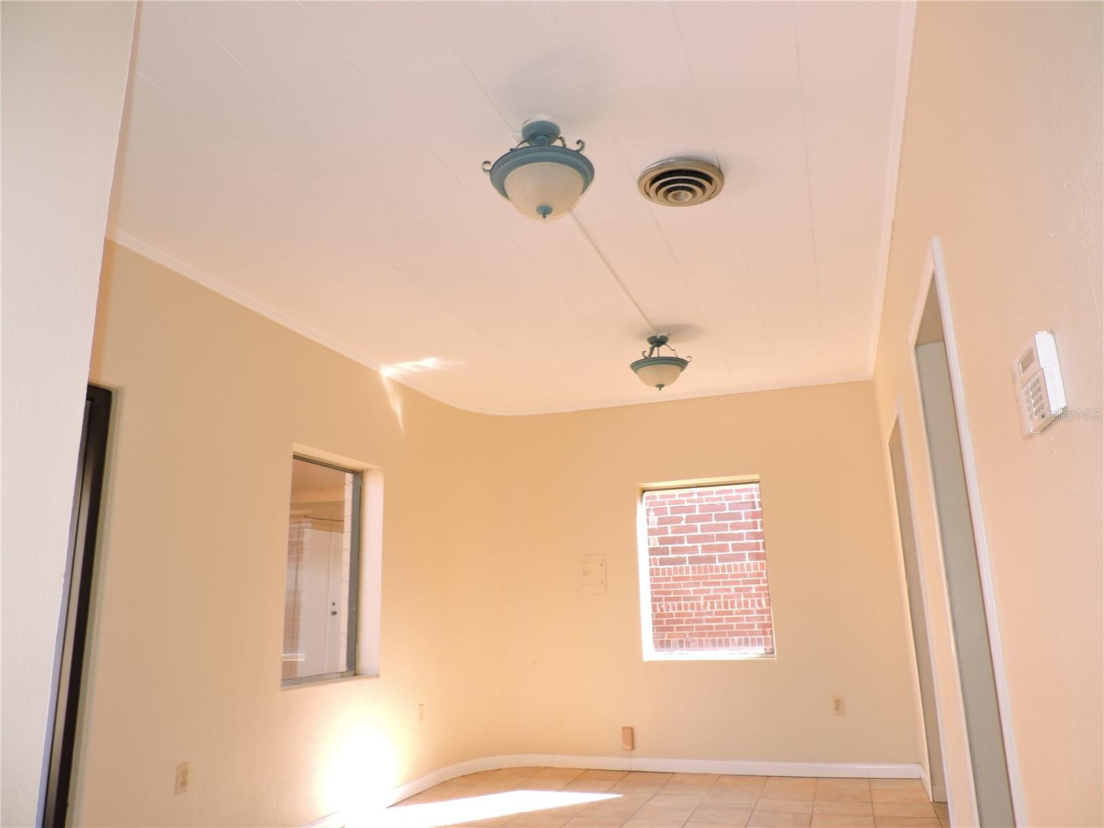 LAKE WALES - Commercial Sale