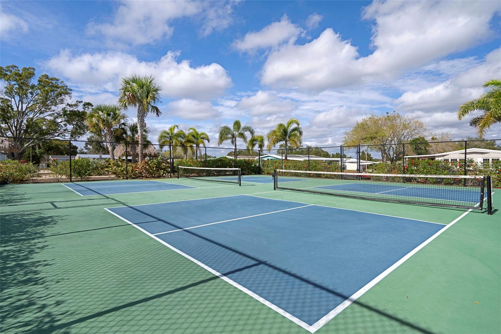 FOXWOOD LAKE ESTATES PH 01 - Residential