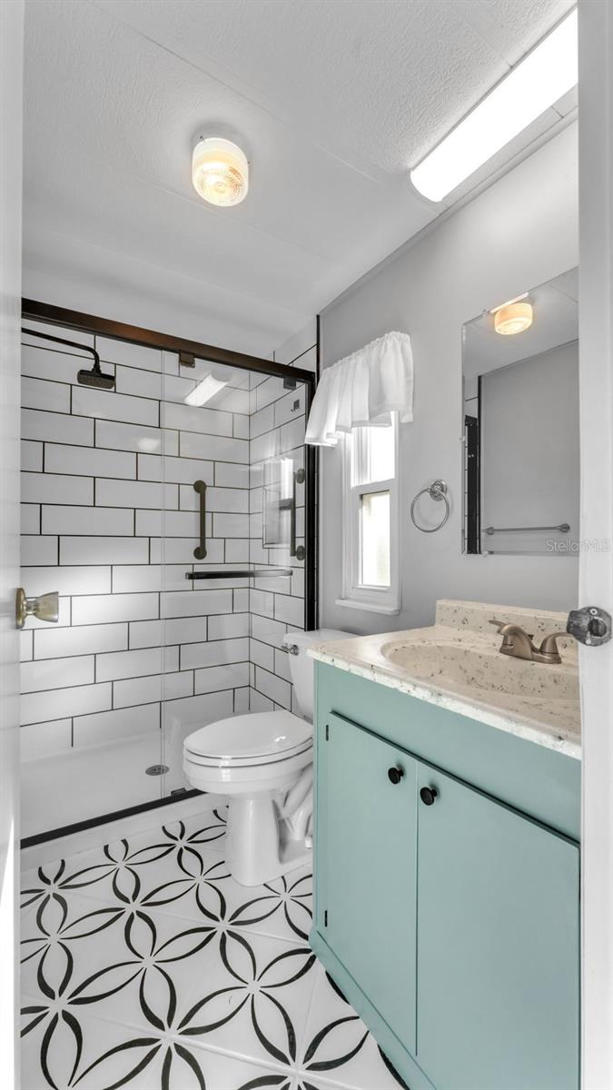 FOXWOOD LAKE ESTATES PH 01 - Residential