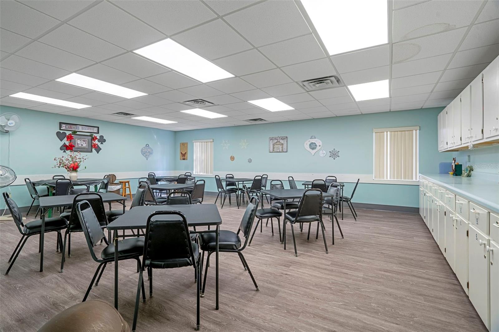 FOXWOOD LAKE ESTATES PH 01 - Residential