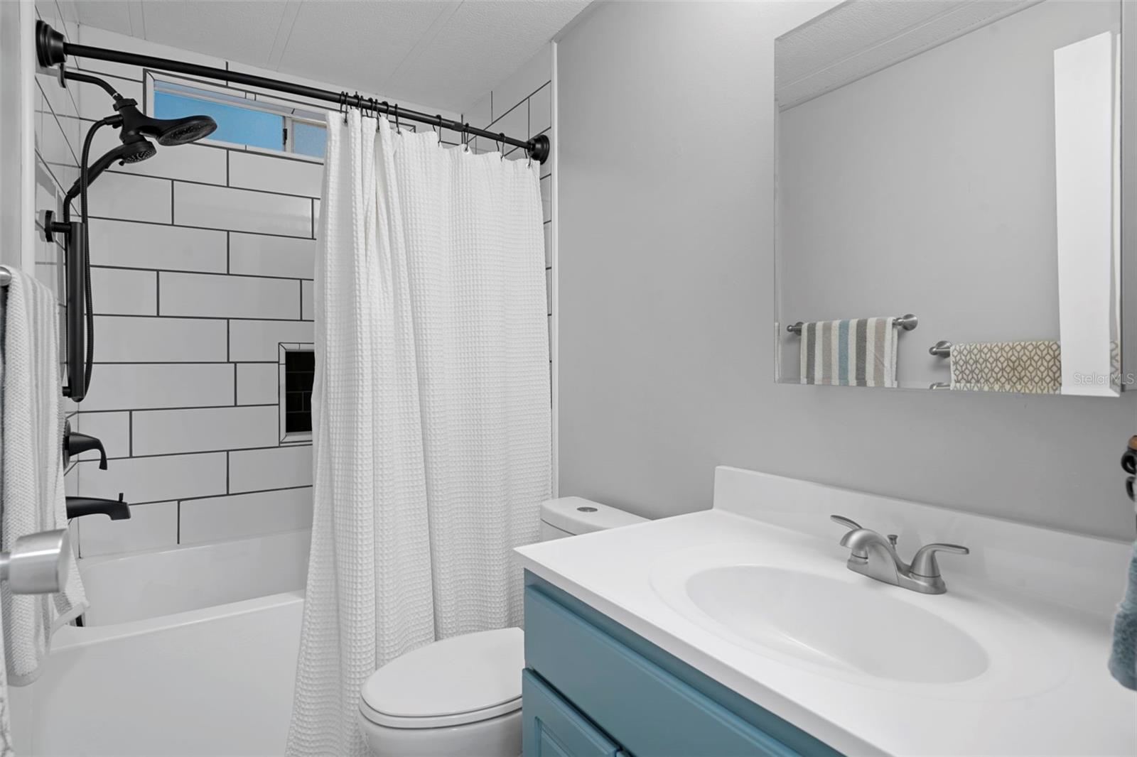 FOXWOOD LAKE ESTATES PH 01 - Residential