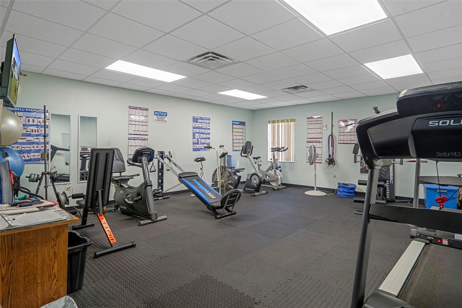 FOXWOOD LAKE ESTATES PH 01 - Residential