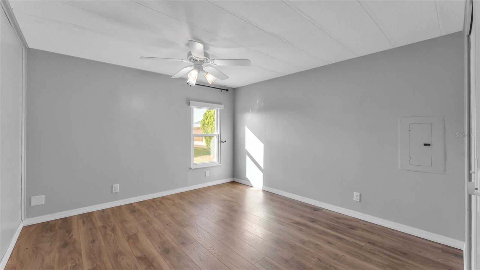 FOXWOOD LAKE ESTATES PH 01 - Residential