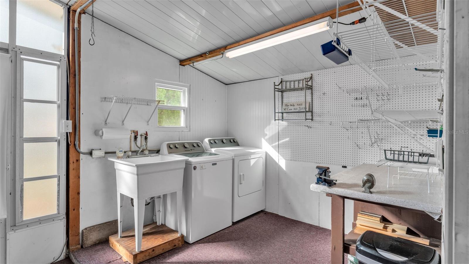 FOXWOOD LAKE ESTATES PH 01 - Residential