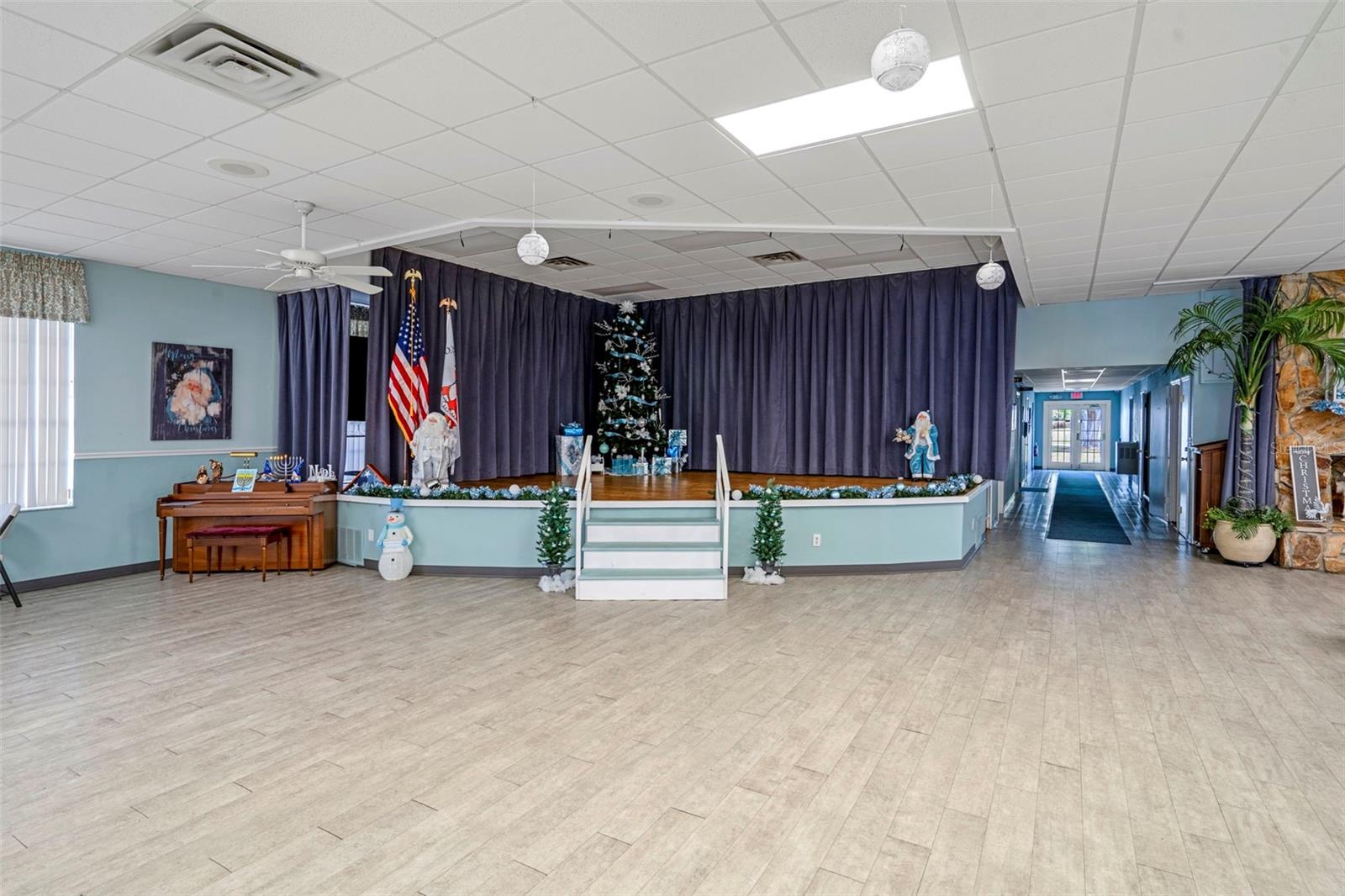 FOXWOOD LAKE ESTATES PH 01 - Residential