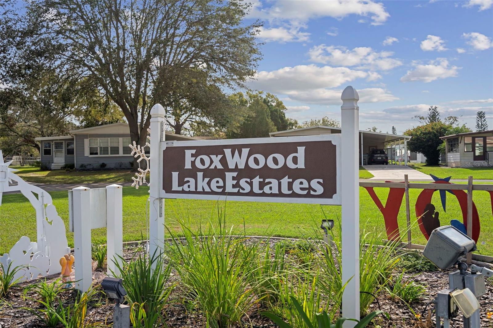 FOXWOOD LAKE ESTATES PH 01 - Residential