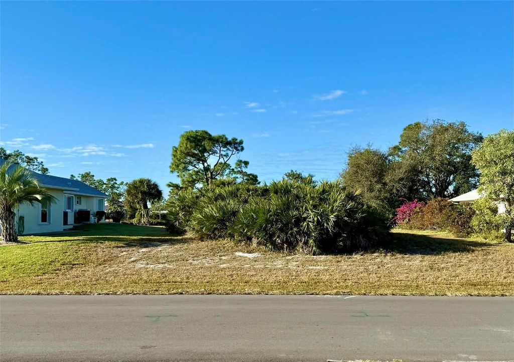 Photo of 114 Tournament Road, Rotonda West, FL 33947 (MLS # D6145446)